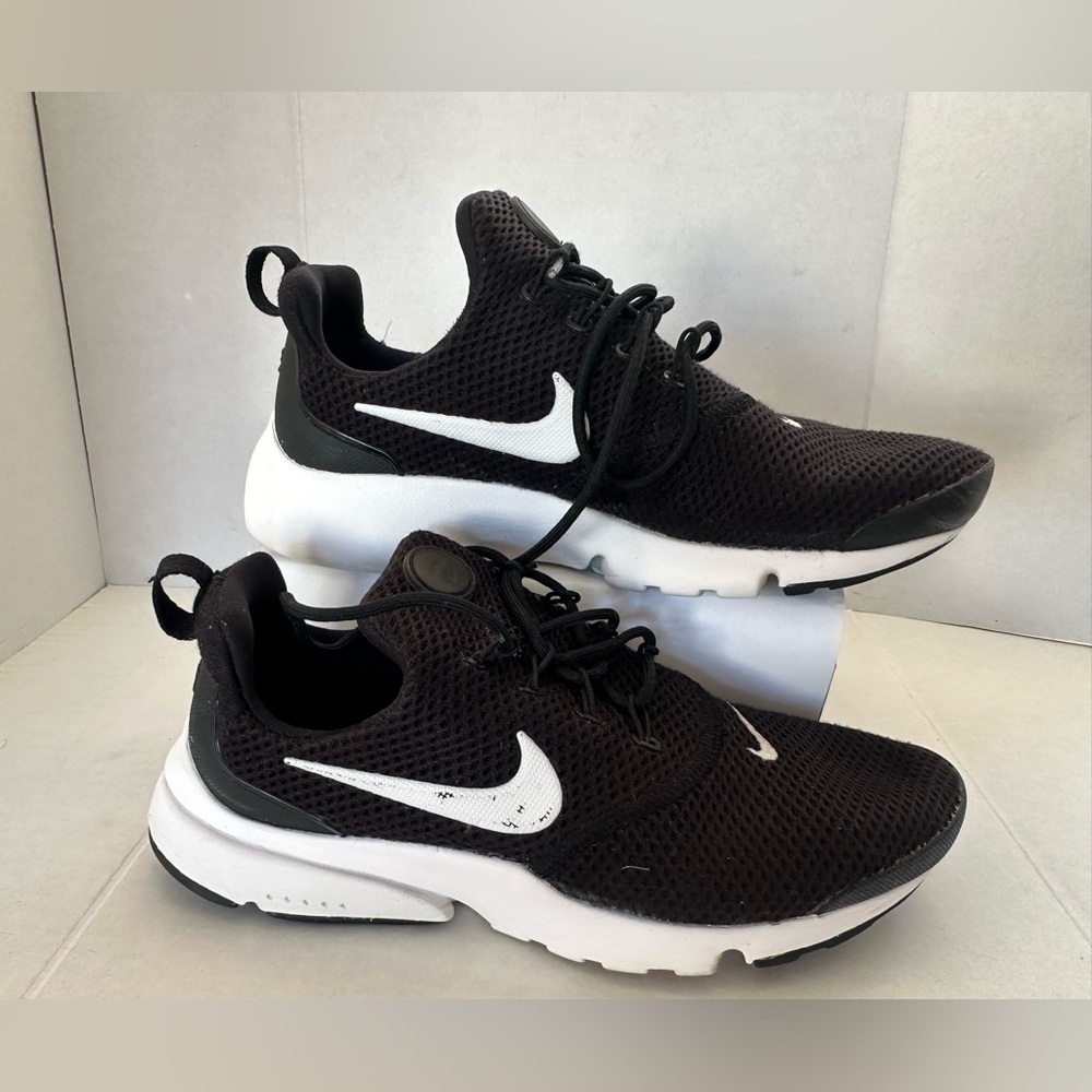 Nike Air Presto Fly Womens Size 6 Black White Athletic Running Shoes Sneakers - Picture 2 of 8